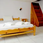 Aparthotel Crisio Skyros