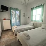 Crisio Aparthotel